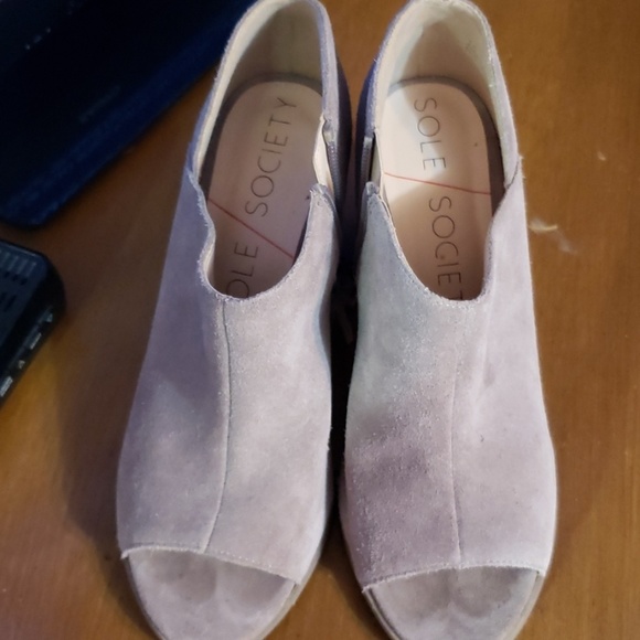 SOLE SOCIETY Booties - Picture 5 of 8